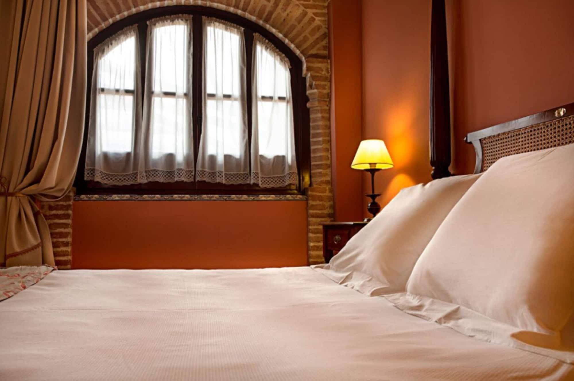 Hotel Alcazar De La Reina Carmona  Dış mekan fotoğraf