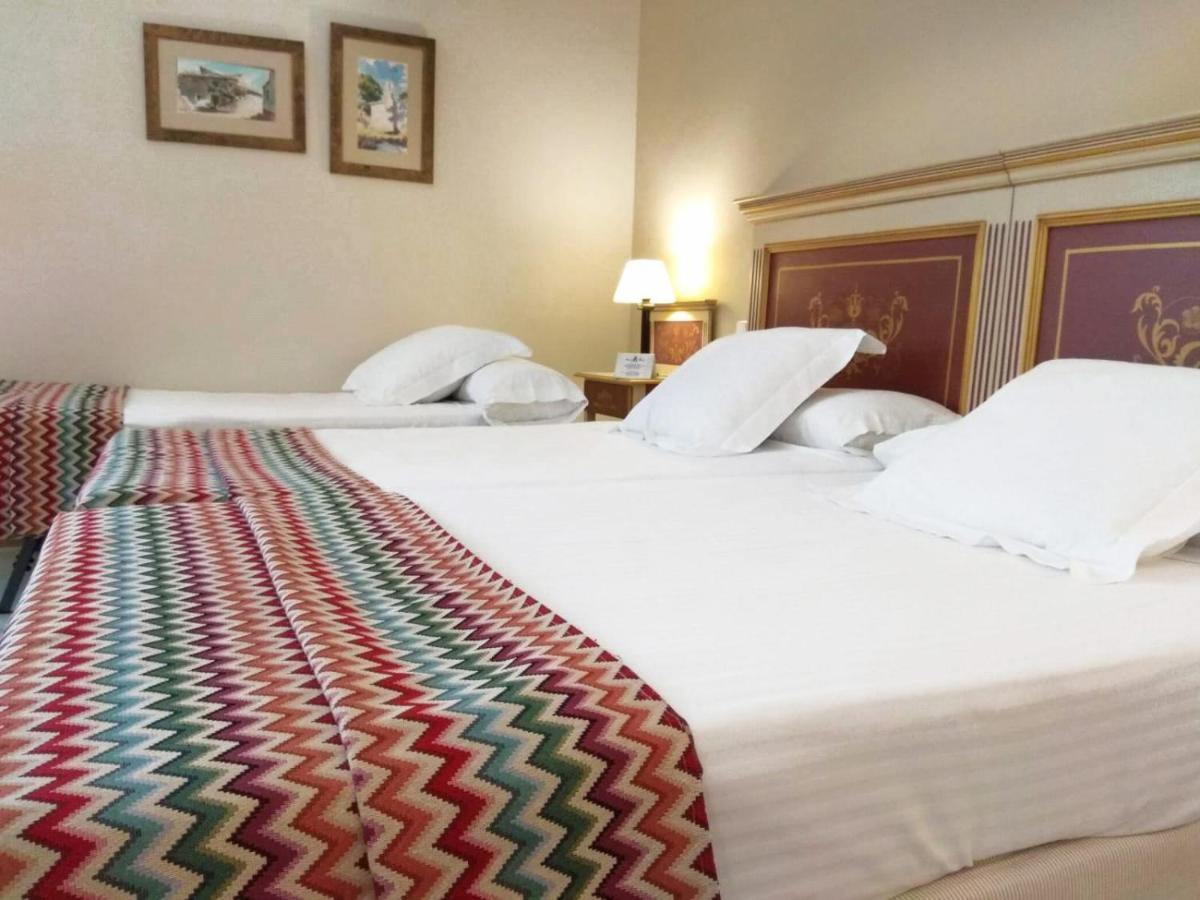Hotel Alcazar De La Reina Carmona  Dış mekan fotoğraf