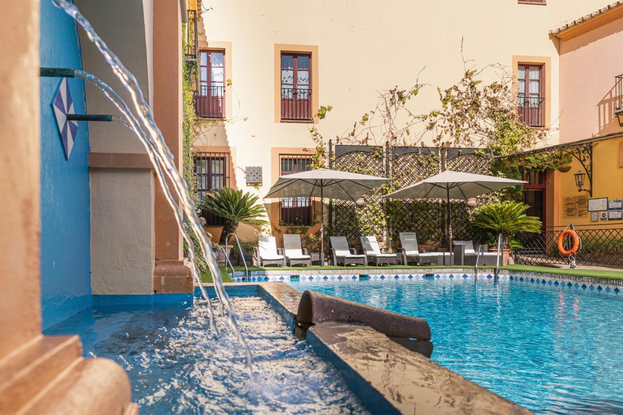 Hotel Alcazar De La Reina Carmona  Dış mekan fotoğraf